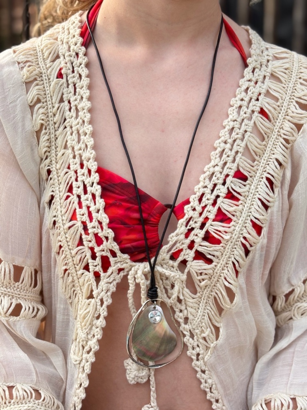 Boho Long Iridescent Clam Shell Rhinestone Pendant Rope Necklace - Picture 4 of 10